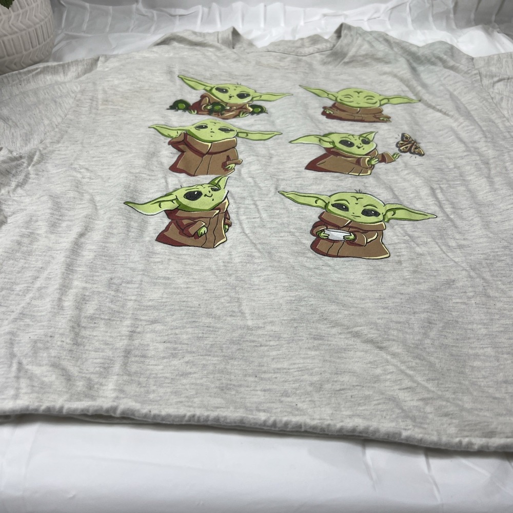 MAD Engine Star Wars Grogu - Baby Yoda Cut Off T-Shirt Large XL - Picture 3 of 8